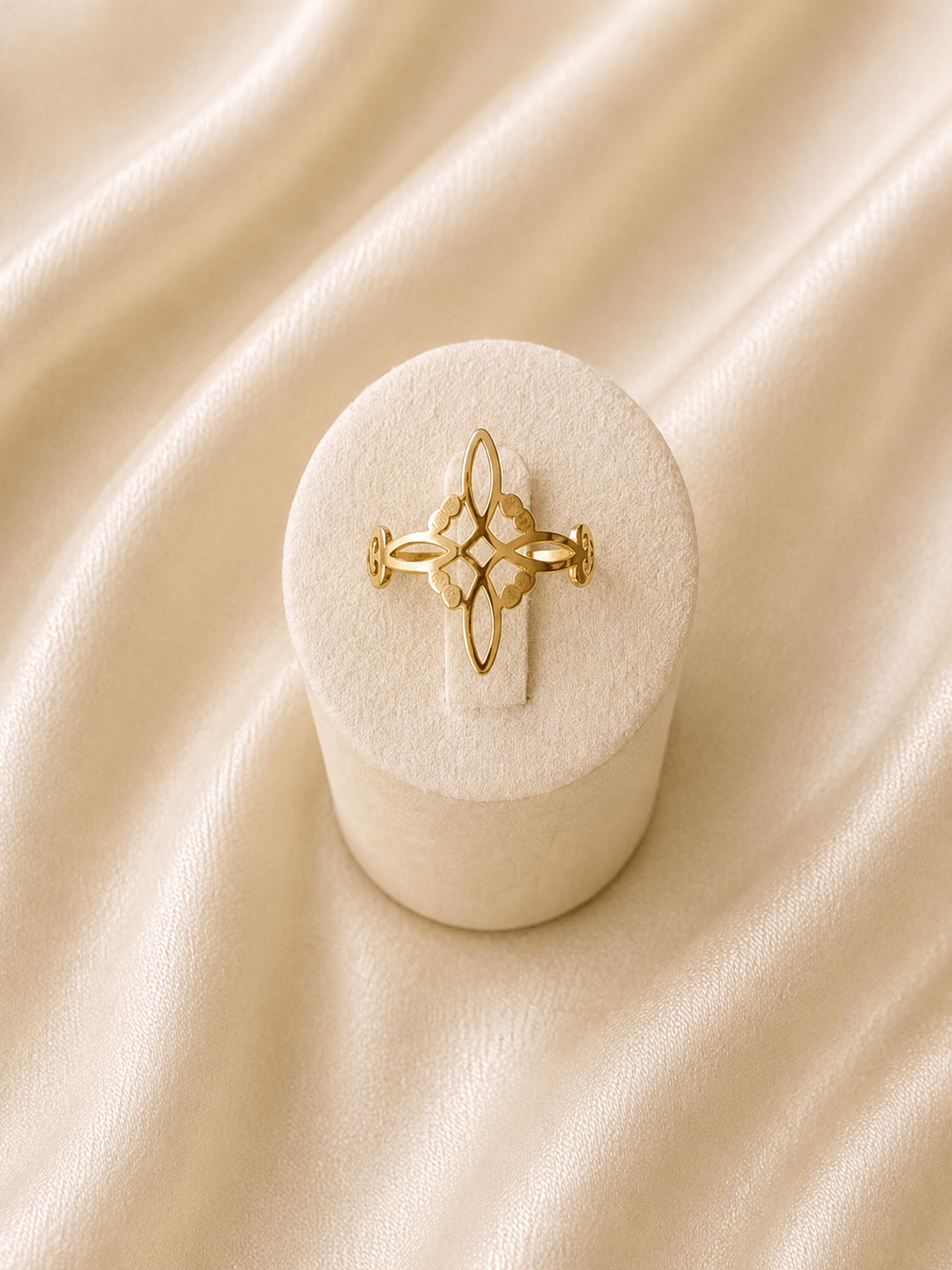Bague acier Nœud de Sorcière dorée