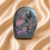 Pierre polie labradorite 180 g · DGC