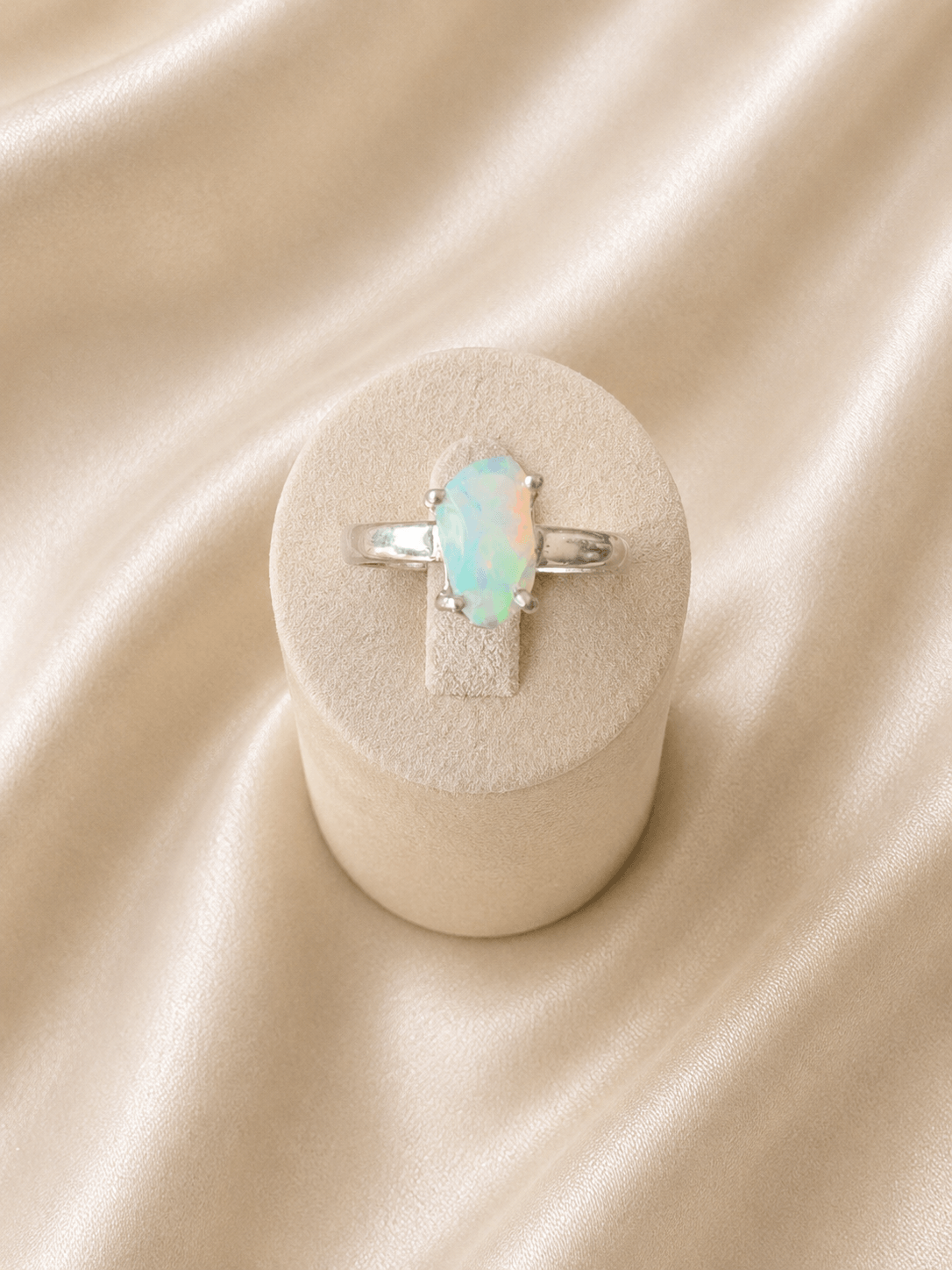 Bague en argent opale d'Éthiopie · Taille 55
