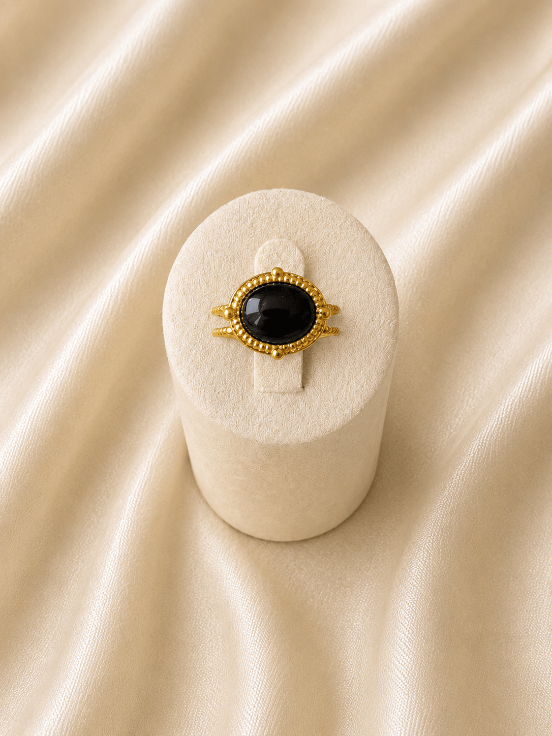 Bague acier inoxydable onyx dorée · Réglable · DGC